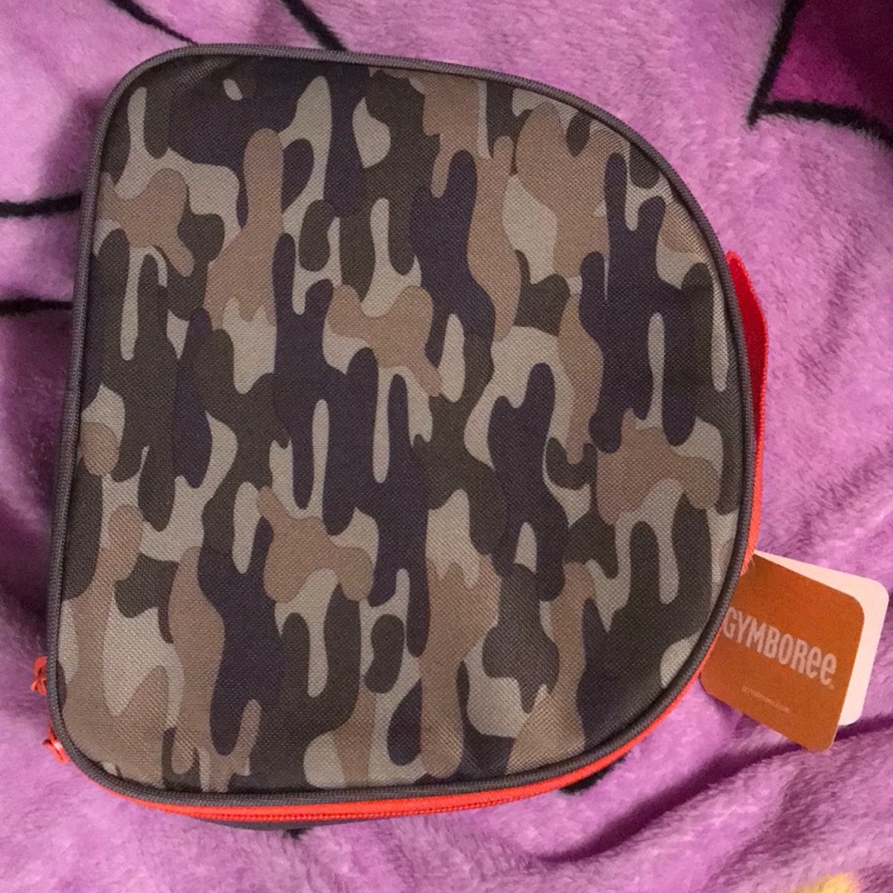 Lunch box camouflage